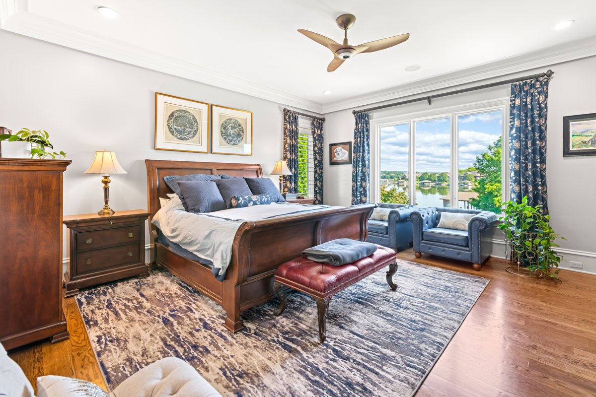 RyanColemanCEO's tweet image. 🏡 Featured Luxury Listing!
📍 12423 Mallard Bay Drive, Knoxville, TN 37922
🛏 5 Bed | 🛁 6.5 Bath | 📐 9,784 Sq Ft
💰 $4,600,000

📸 ryancoleman.org/12423-mallard-…
📹 youtu.be/nS2O8POIeeE
📲 Call 865-693-SOLD

#KnoxvilleRealEstate #LuxuryLiving #LakefrontHome #HometownRealty