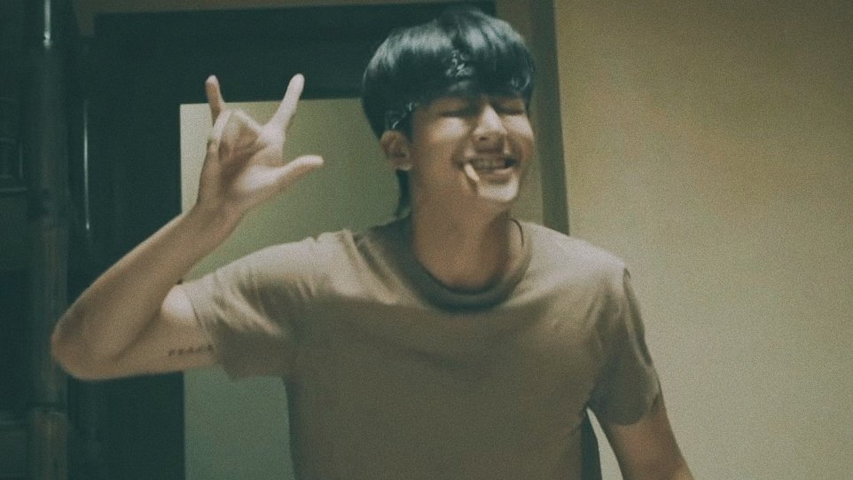 𝐋𝐲𝐧. tweet media