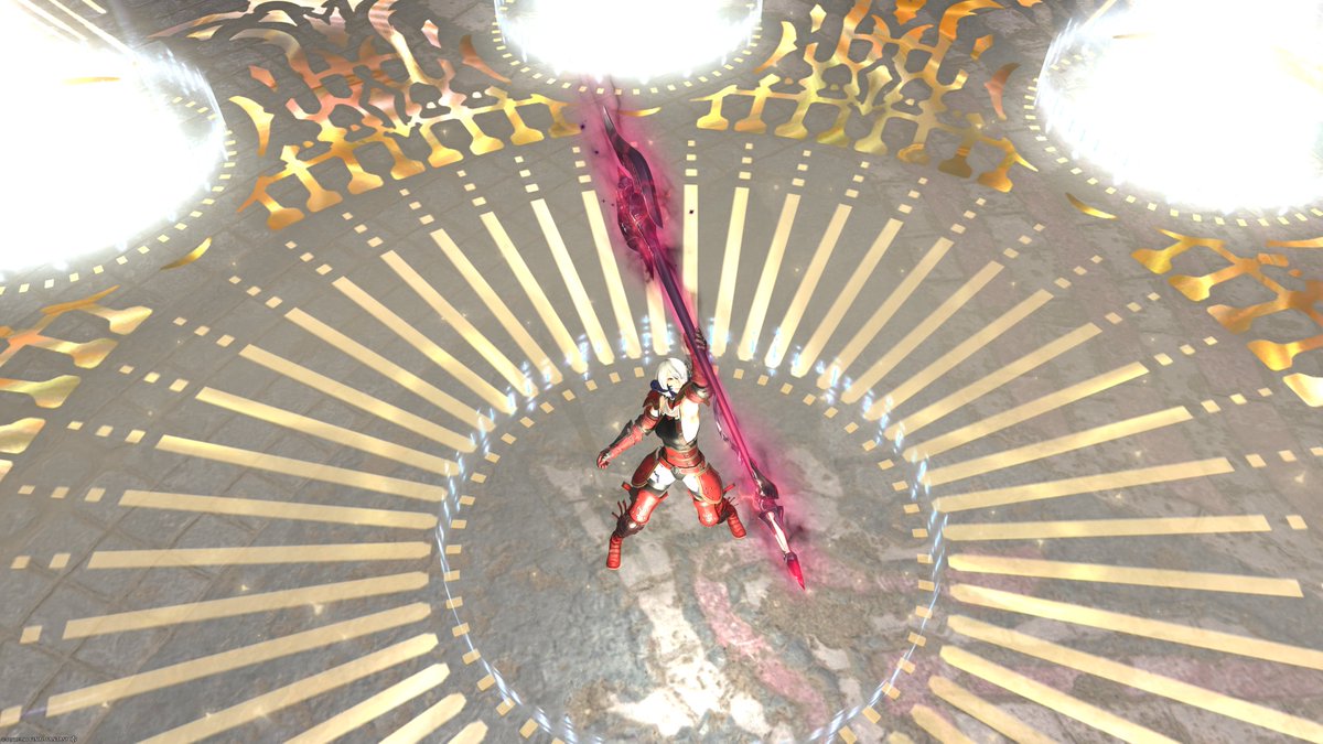 absinthe_deliri's tweet image. 7.5メインクエクリア！
クソデカつづくくんのSS撮り忘れた。
光の柱出て来るとやっぱ写真撮っちゃうよね。
