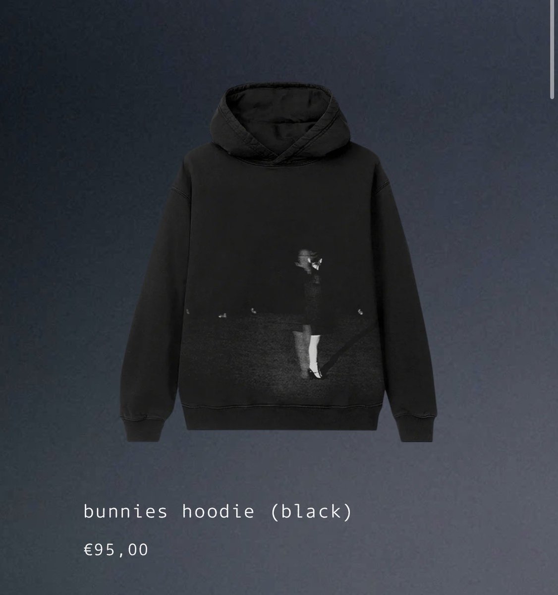 GrandeTourFR's tweet image. #MERCH Le merch est dispo sur le shop fr !! 

➡️ shopfr.arianagrande.com