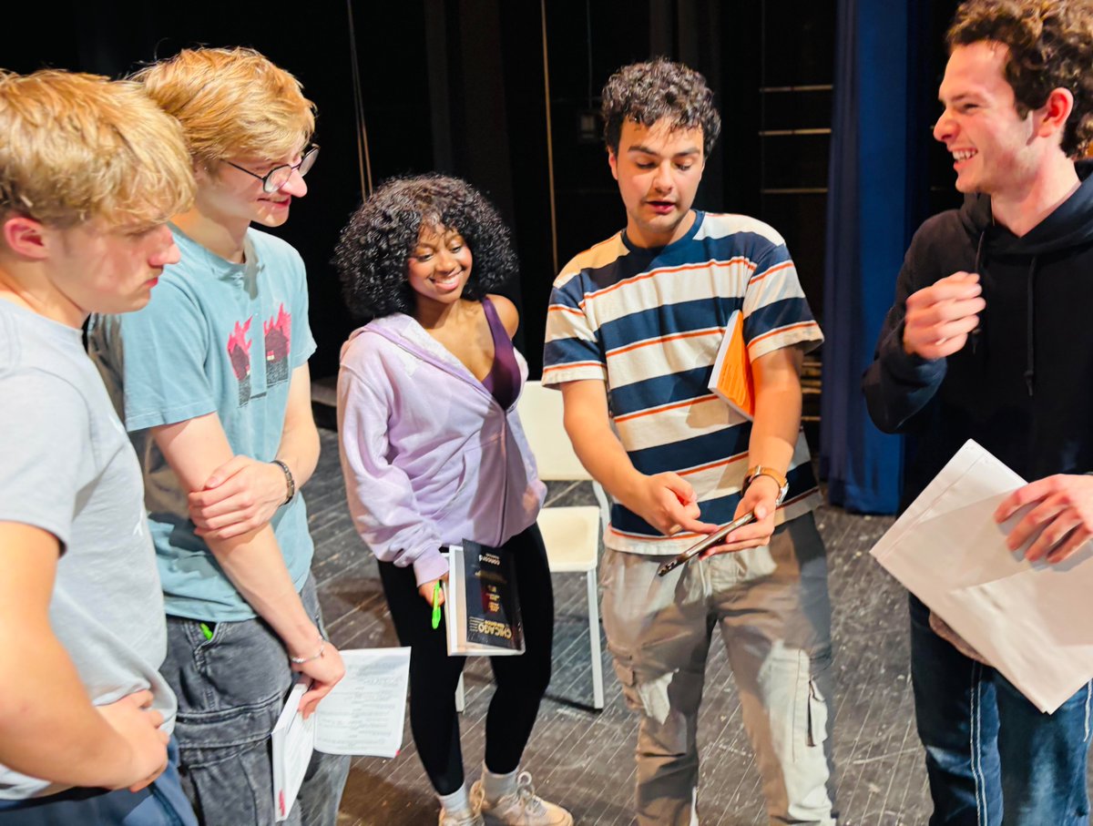 A2schools's tweet photo. .@A2Pioneer students bring the roaring 20s back to life with ‘Chicago: Teen Edition’ https://t.co/oTS0zmMXHN https://t.co/h260gIx3Ef