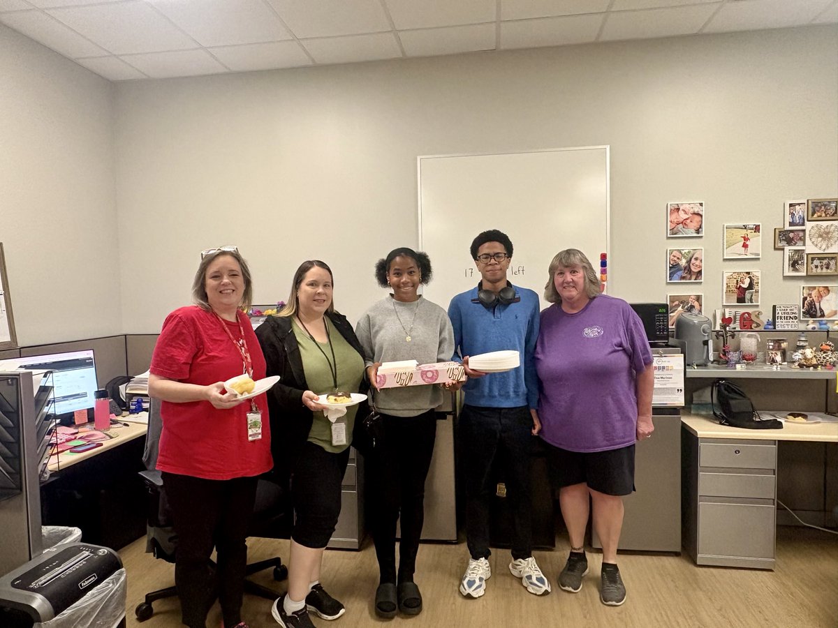 NorthForneyFMP's tweet photo. Happy Bus Driver Appreciation Day! Thank you to our amazing drivers &amp; transportation staff for getting us to our weekly elementary visits and making spirit buses to away &amp; playoff games possible. We appreciate all you do! @DrPattonNFHS @DerriceR @forneyisd @StucoNFHS https://t.co/dhTxJg5ruE