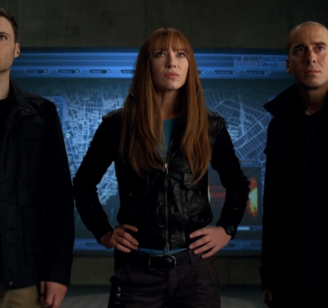michlastone's tweet image. OLIVIA ALTERNATIVA DE FRANJA E RUIVA #Fringe