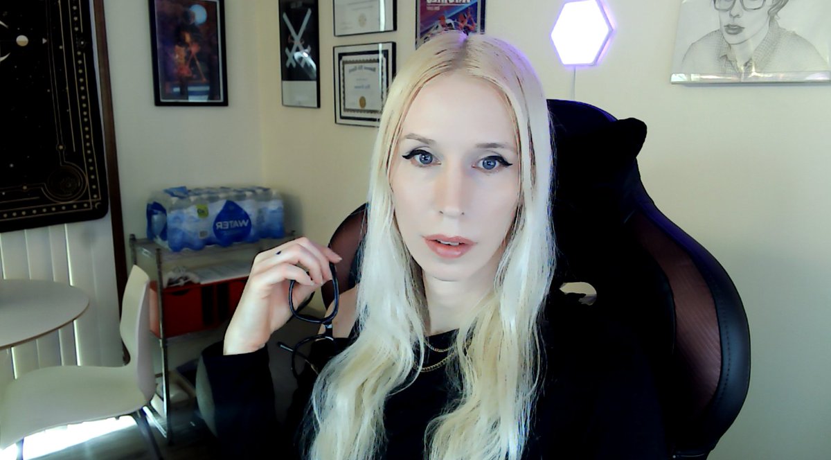 SoCharlie tweet media