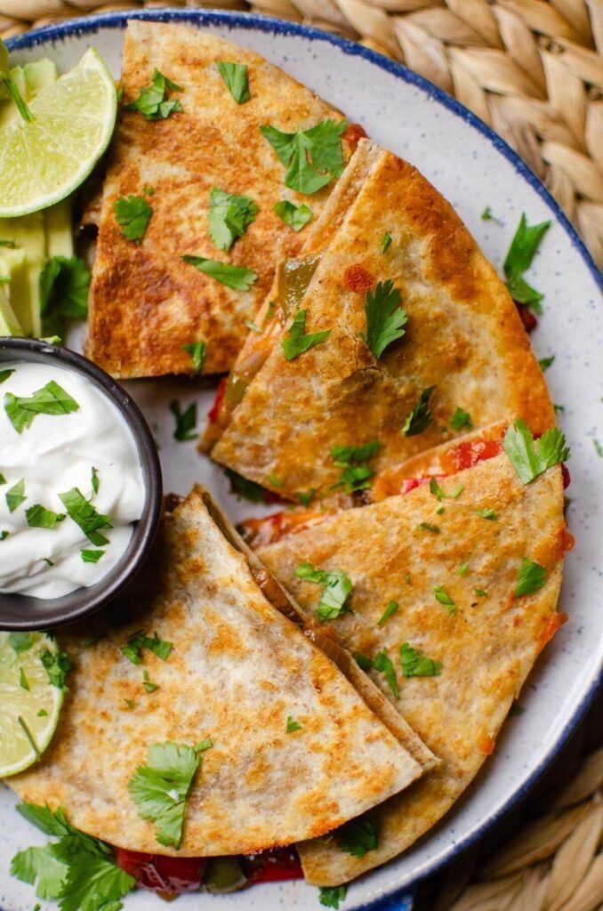 Living_Lou's tweet image. Use steak, bell peppers, cheese, and golden, crispy tortillas for this delicious #recipe! 

Recipe: buff.ly/fevOgDR
#easyrecipe #recipeoftheday