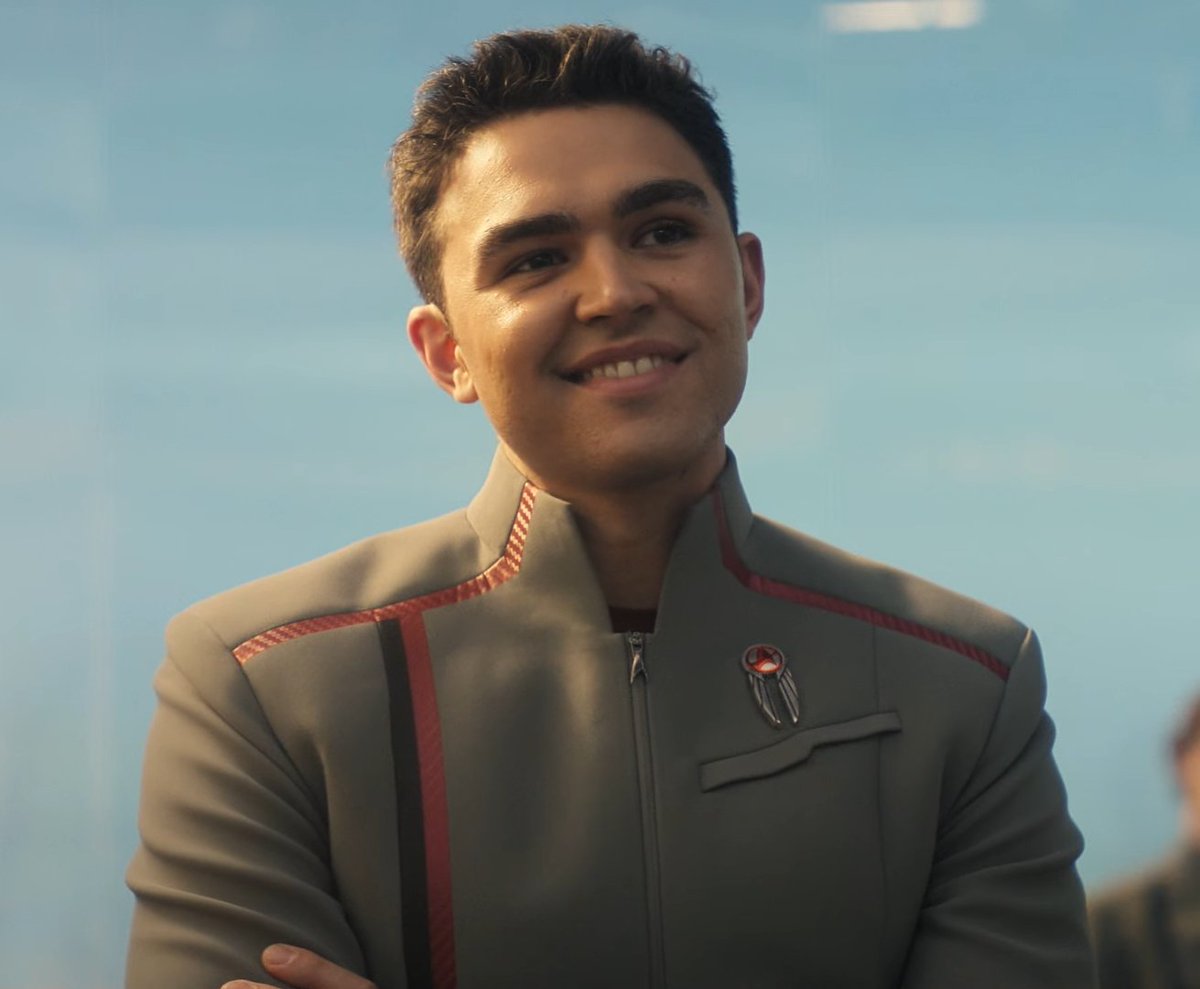 redshirtsdieFS's tweet image. #StarTrek actor thinks #StarfleetAcademy cadet 'would fit in with the War College' (Story link): redshirtsalwaysdie.com/star-trek-star… #Streaming #tv