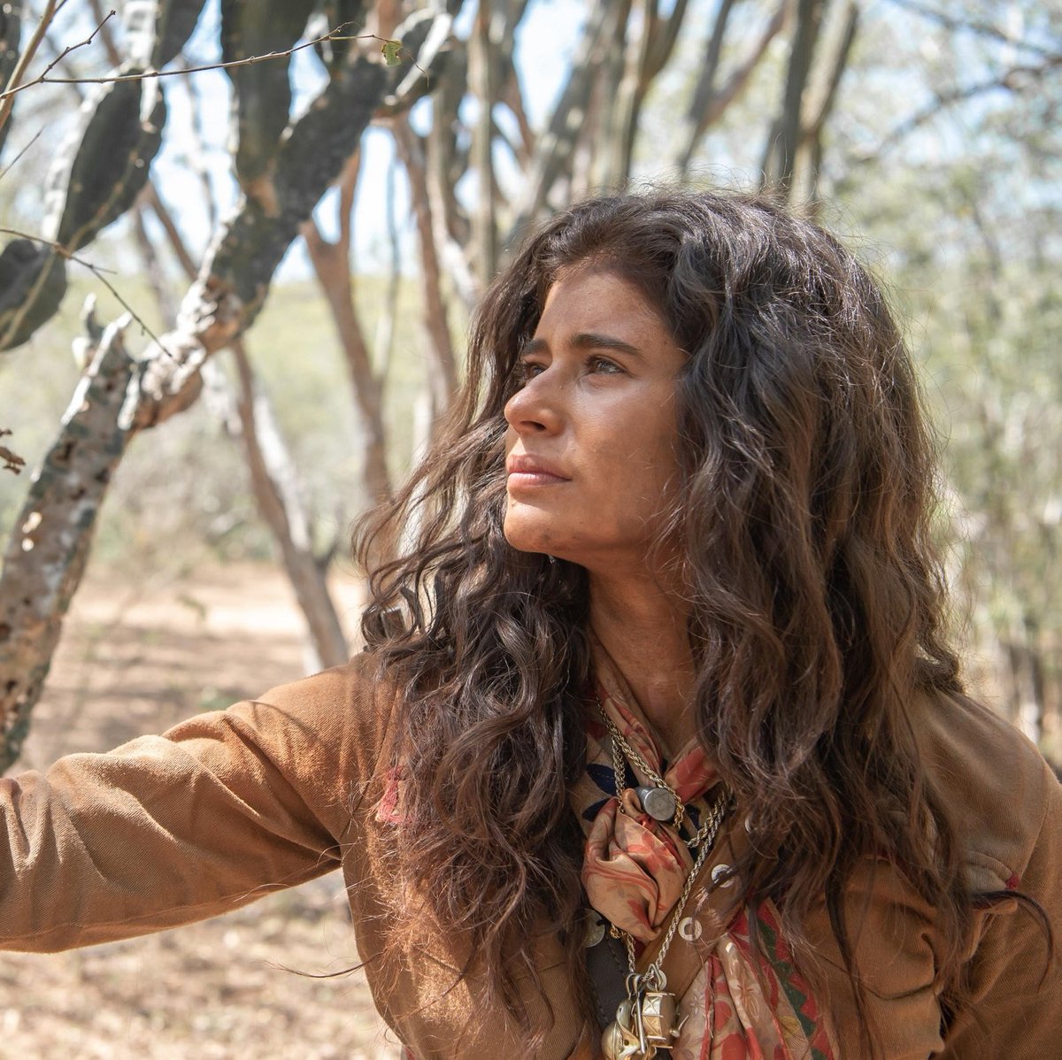 forumeplay's tweet image. As duas novelas estreladas por Isadora Cruz bateram recorde nessa segunda, #CoraçãoAcelerado marcou 22,7 e #GuerreirosDoSol marcou 16,9.
