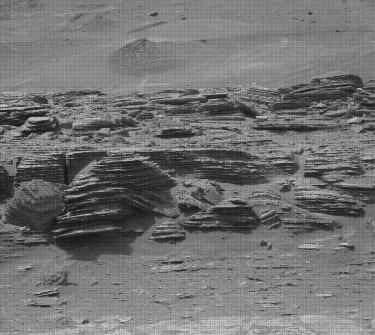 ahenk75's tweet image. #Mars surface, by NASA's @MarsCuriosity rover on Sol 4875 (2026-04-24) #Space #scienceandtechnology #Planetology