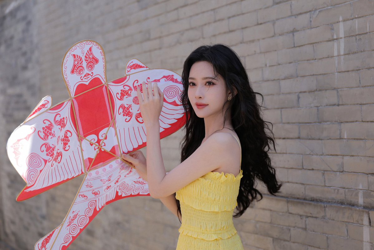 OnlyMengZiYi tweet media