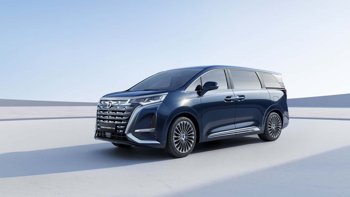 Auto_Revving's tweet image. The Denza D9 is a luxury 7-seater MPV (minivan) from BYD’s offering both fully electric (#BEV) and plug-in hybrid (#DMi) powertrains.

#BYD #Denza #DenzaD9 #Newcars #EV