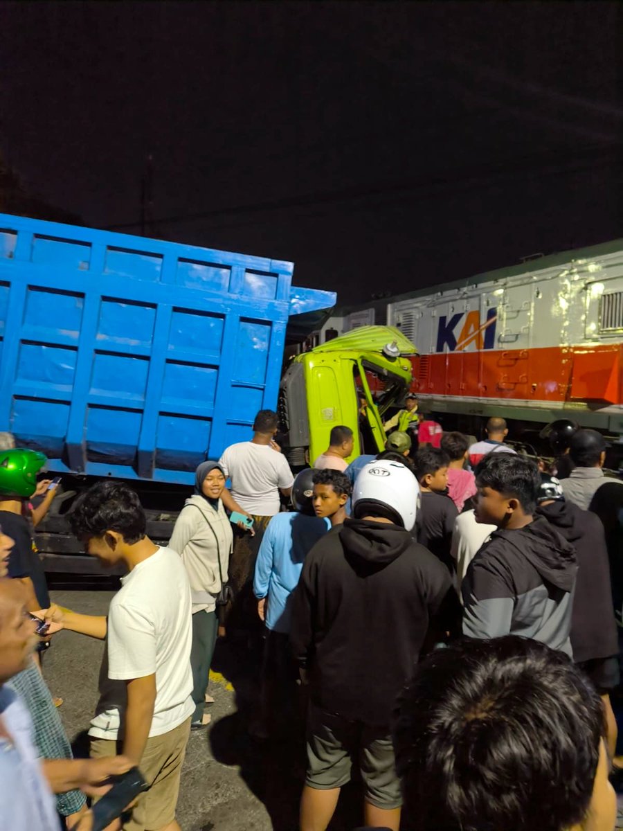 🐻🐻 tweet media