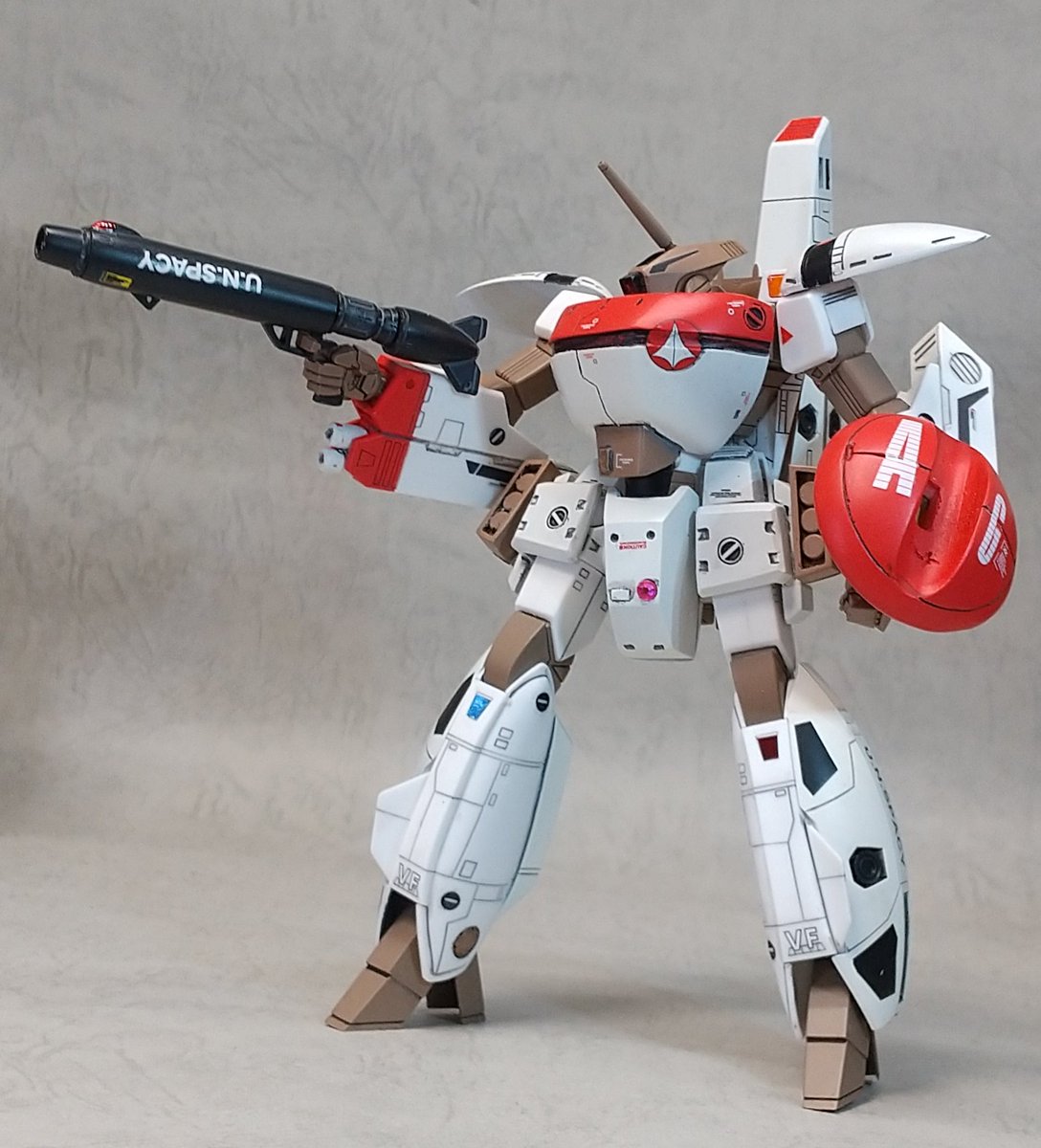 #みんなのVF1見せて
WAVE 1/100 VF-1Aです