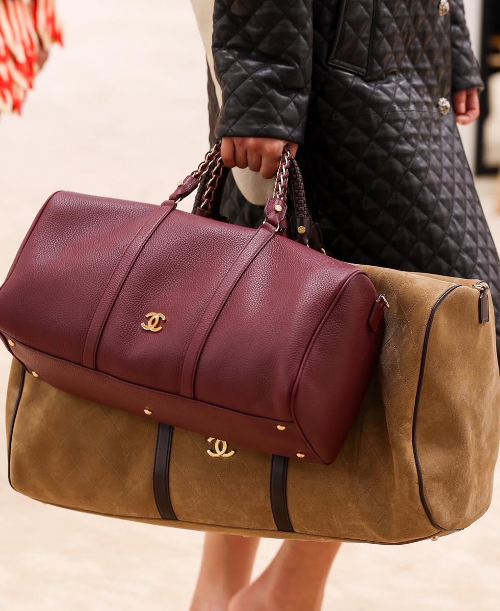 Outlander Magazine tweet media