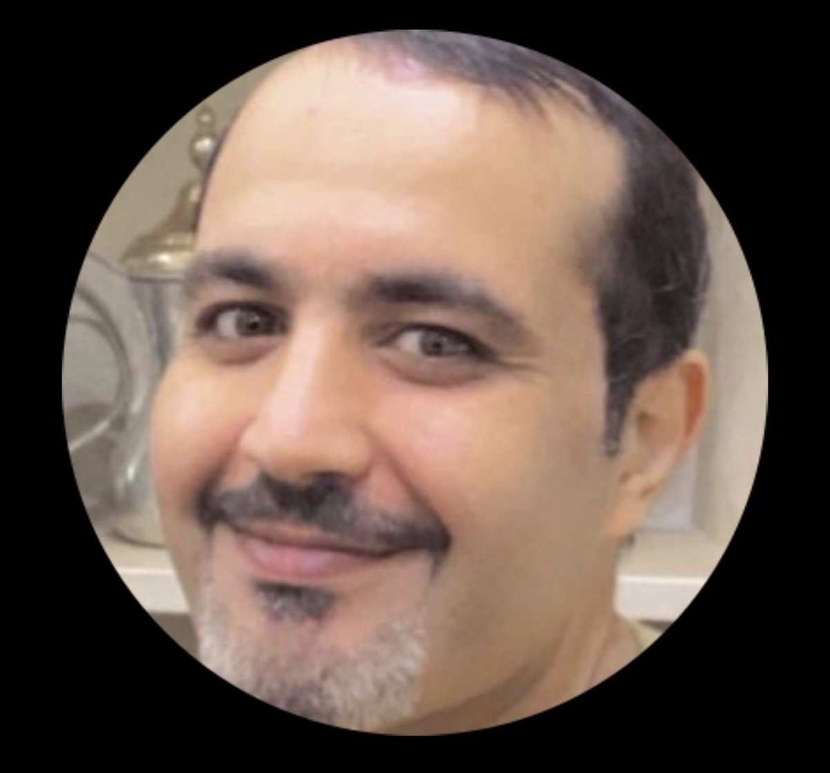 kliwd's tweet photo. @NedaMshary @AishaSalem77 المشكله ويهك م يساعد انه انرد عليك 🤣 https://t.co/kMOMb24khQ