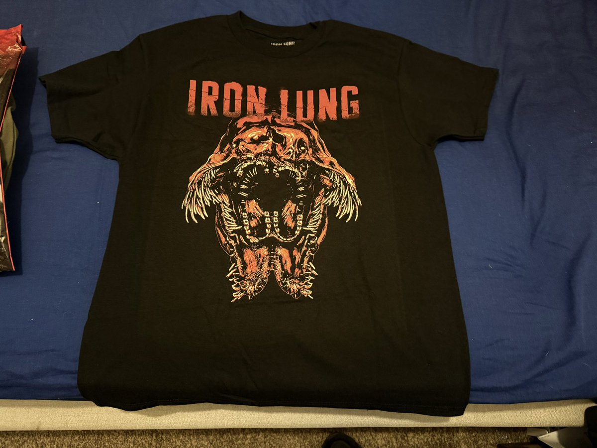 JBuckle1846's tweet photo. @markiplier @cloakbrand Finally Arrived In The UK!!!!  
The Attention To Detail Is Incredible. 
This Is Has To Be Hands Down My Favourite Piece Of Merchandise Ive Ever Purchased. https://t.co/AWhKb0Tand