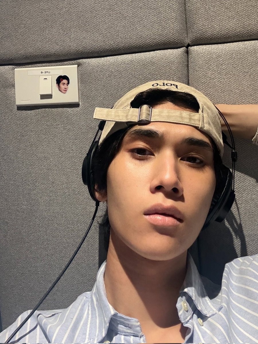 eli ❀ tweet media