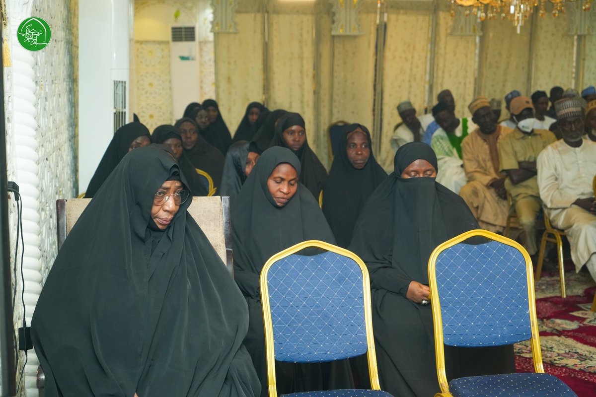 SZakzakyOffice's tweet photo. A group of representatives visited the leader, Sheikh Ibraheem Zakzaky, at his residence, representing the brothers and sisters of Abuja (and its environs), Suleja, and Minna (and their environs). The visit was to pay homage and to receive further guidance. https://t.co/SGLg0CdLHu