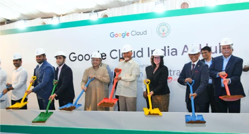 SmallCapSnipa's tweet photo. OFFICIAL: GOOGLE HAS BROKEN GROUND ON $15 BILLION INDIA DATA CENTER 

One of the largest investment in the history of India revolves around bringing AI compute online

$GOOGL 🇮🇳 https://t.co/utTXnuo4cy