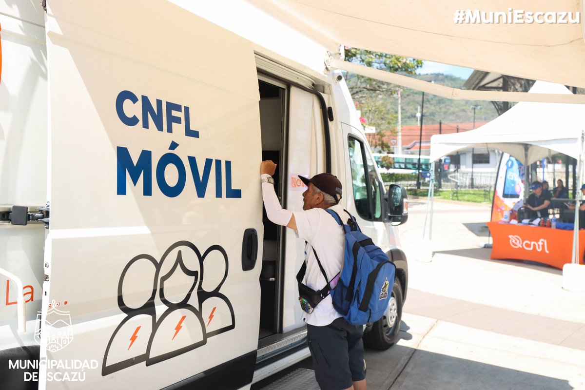 MEscazu's tweet photo. Hoy la Compañía Nacional de Fuerza y Luz (CNFL), nos acompaña con su Podcast en vivo a las 10:00 am y toldos informativos ubicados en el Parque Central de Escazú. 💡💙🤍

#MuniEscazu #CNFL #Municipalidad #Escazu https://t.co/pYC2FexXoS