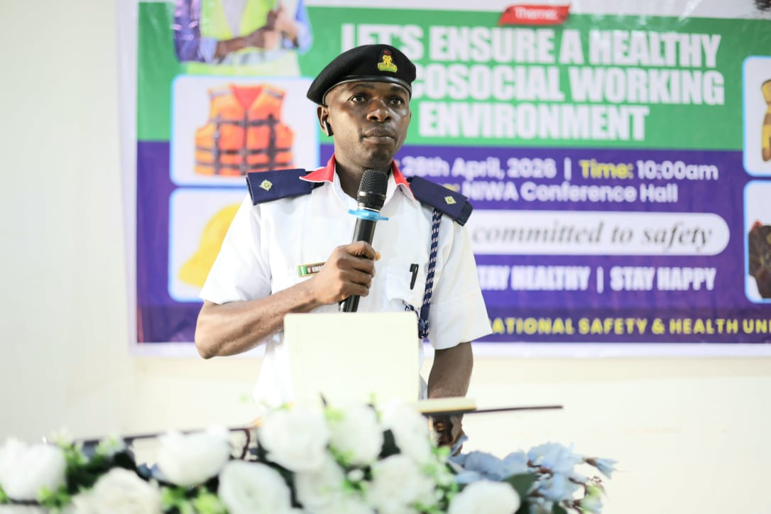 WaterwaysNG's tweet photo. NIWA PRIORITIZES STAFF SAFETY AT WORK- UMAR YUSUF GEREI
The Acting Managing Director/CEO of National Inland Waterways Authority (NIWA) Umar yusuf Girei Said the Authority prioritizes staff safety to improve their working environment. https://t.co/xAy7f0jg0J