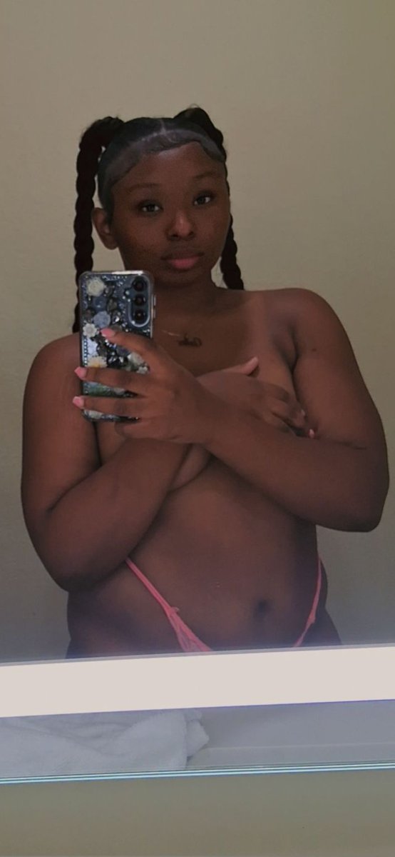 BigBootyBoo1104's tweet photo. 😊 https://t.co/PHtcI4uIQh