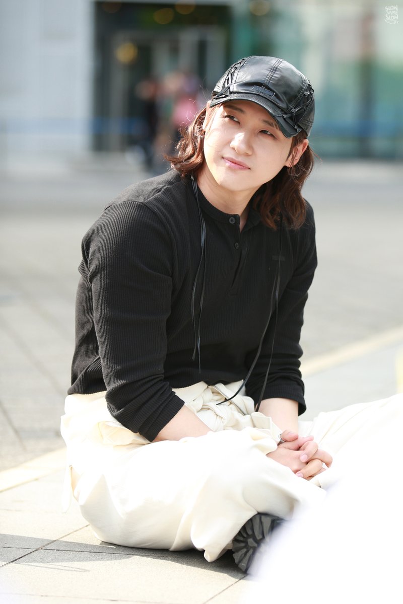 SlowSameSlow's tweet photo. 260423 엠카 미니 팬미팅

🐻🌿

#B1A4 #신우 #CNU https://t.co/Ingfc4JXOP