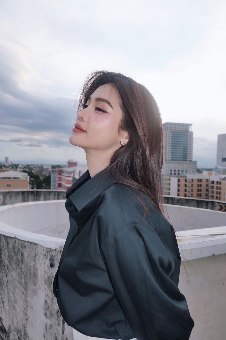 rinawaraha's tweet photo. God really took his time with creating Engfa bc her profile is crazy https://t.co/DHg7ZbmiIp