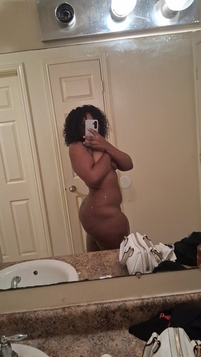 BigBootyBoo1104's tweet photo. 😉 https://t.co/zo7cEoCBm1