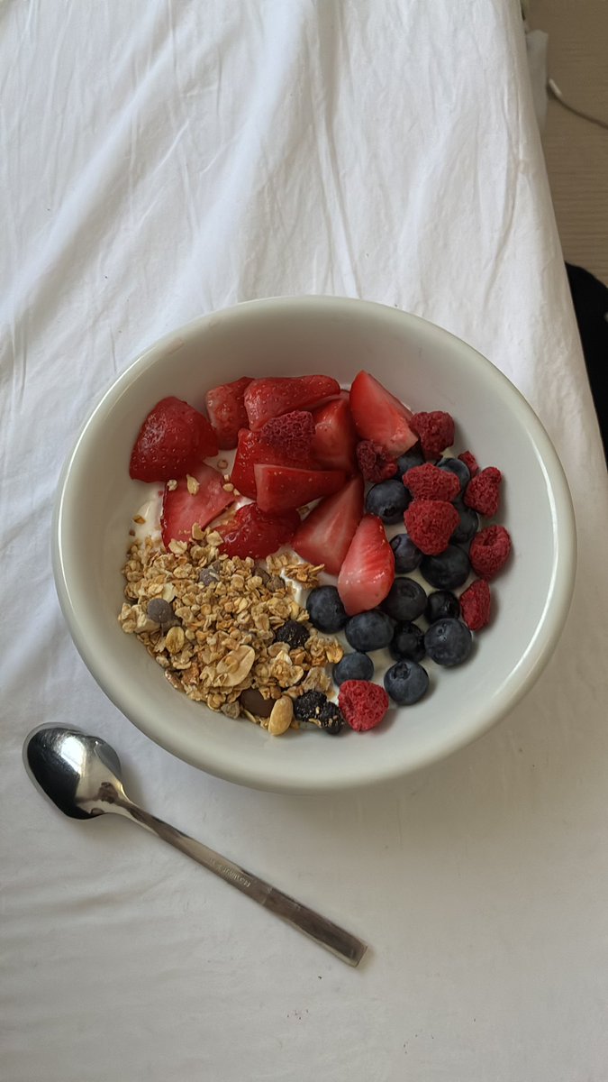 lifylez 🦢🪽 tweet media