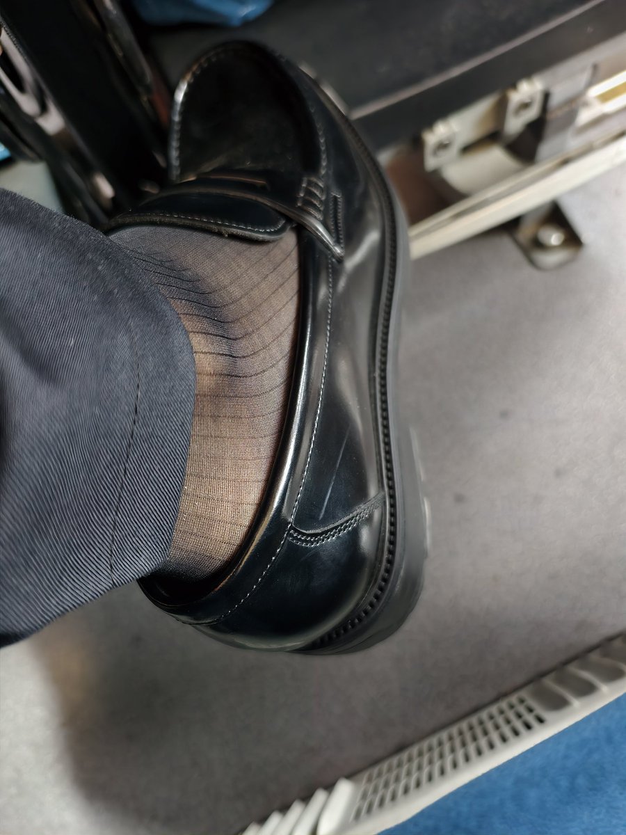 txlazz's tweet photo. 出门拍——路上拍——到酒店了也拍 https://t.co/ur0O8xfWYw