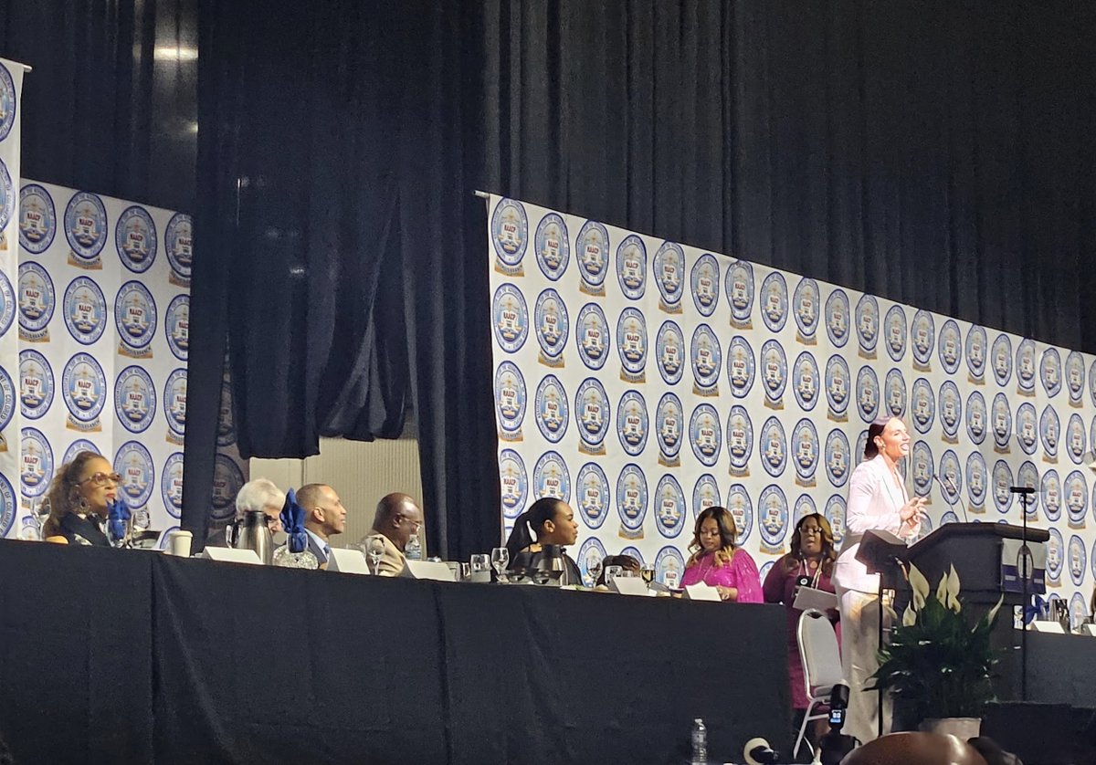 ficonnected's tweet image. We were honored to attend the @DETROITNAACP's 71st #FightForFreedomFundDinner, where leaders advancing #equity &amp;amp; justice gathered! 

Proud to see President Dimitrius Hutcherson, Rev. Dr. Wendell Anthony, &amp;amp; Mayor Mary Sheffield recognized for their impact. 

#Ficonnected 
#bank