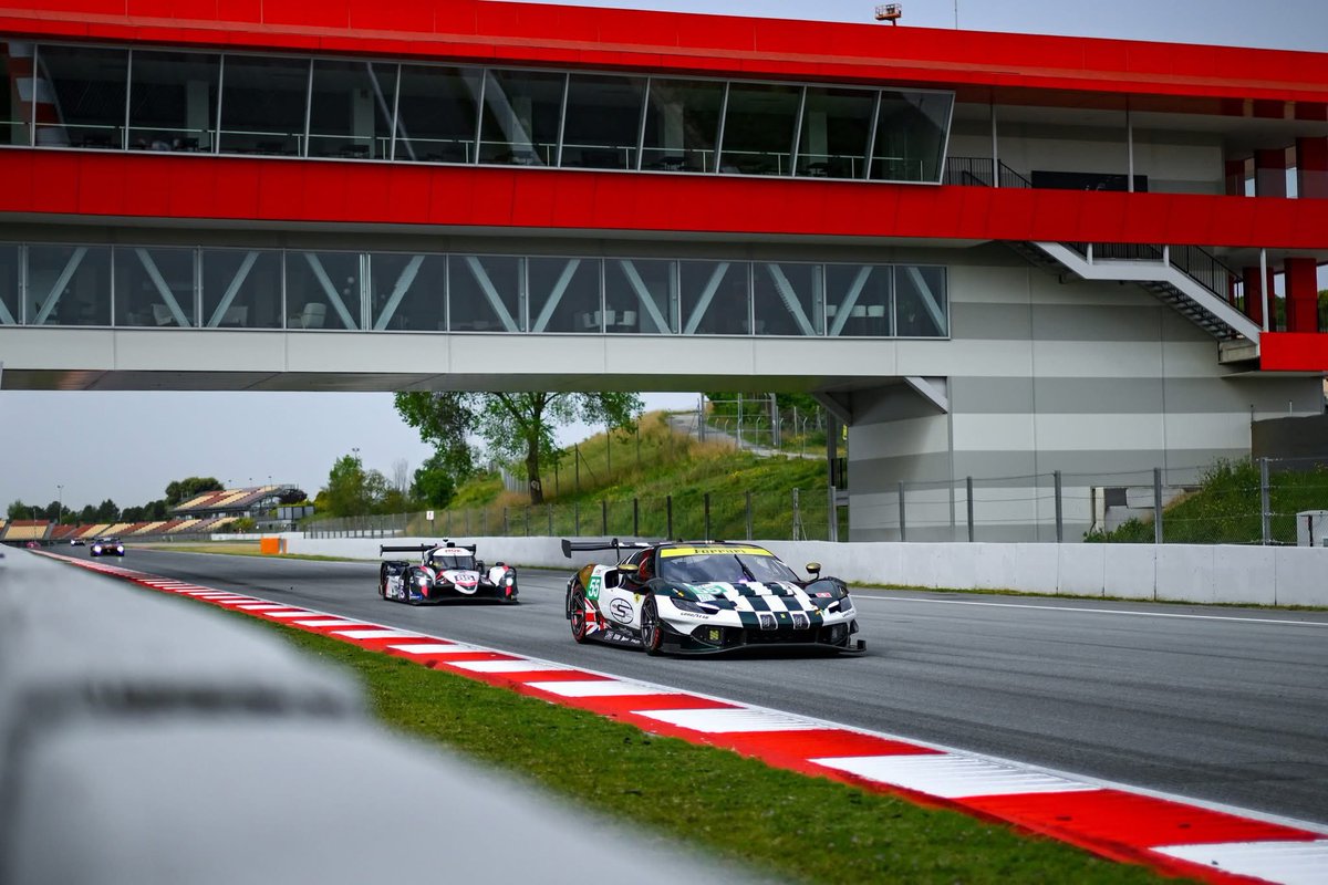 sfcluxembourg's tweet image. 🇫🇷 Une place sur le podium à Barcelone 🥉

🇬🇧 Podium success at Barcelona 🥉

#scuderia #ferrari #club #luxembourg #scuderiaferrari #scuderiaferrariclub #scuderiaferrariclubluxembourg