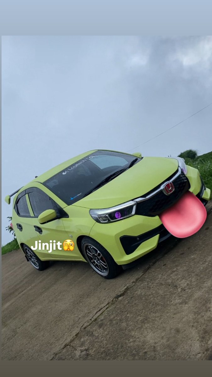 Hello_BigDick's tweet photo. Lemonade💚 https://t.co/mkozKuq7D7