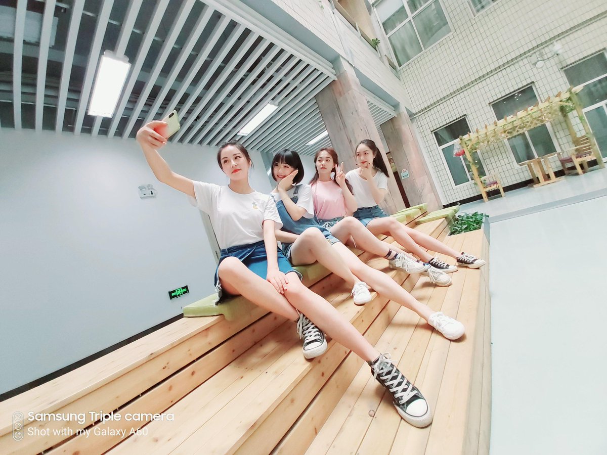 TheGree07752324's tweet image. " Grad caps up, memories locked in—our chapter ends, but stories never fade. Grateful for every late night, every laugh, every 'we did it' moment. To the next adventure!  #ClassOf2024 #ForeverGrads"