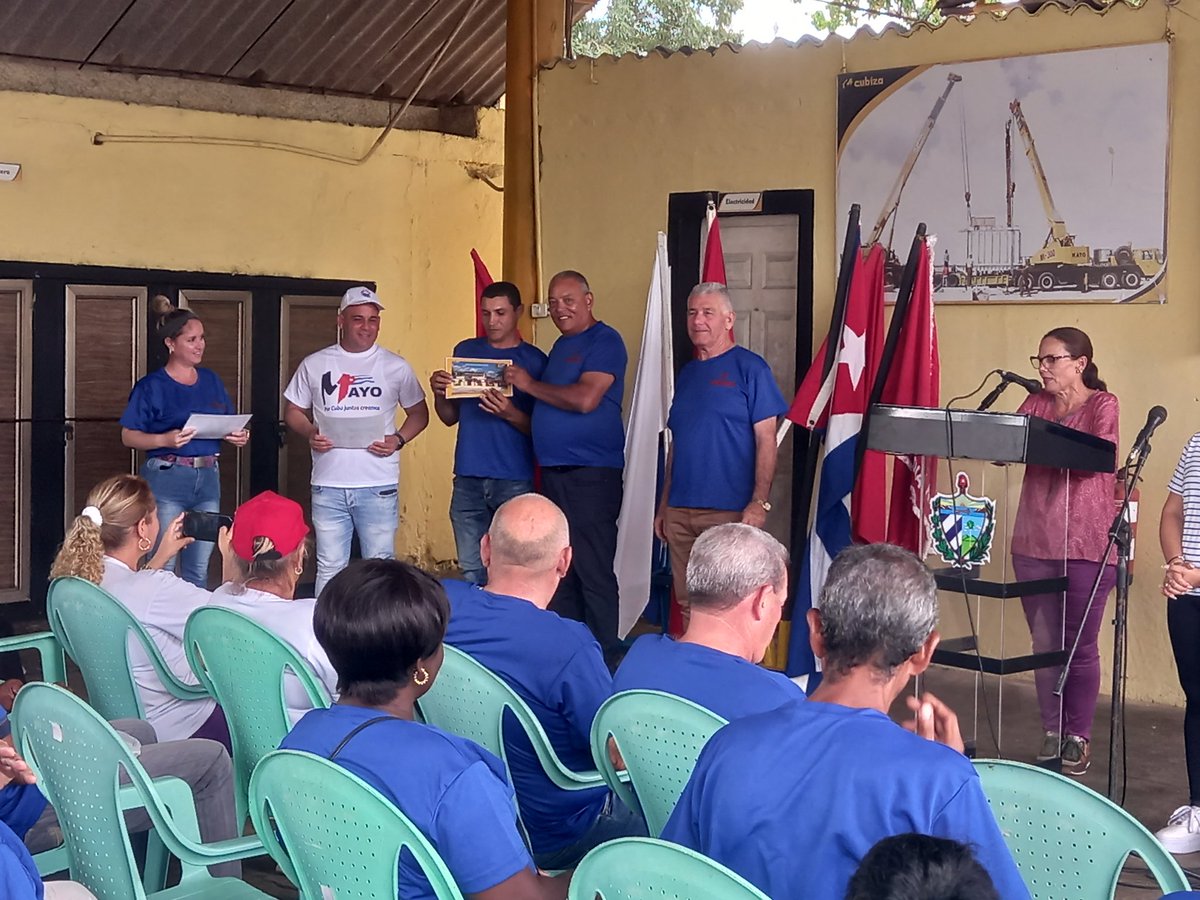 CubizaCav's tweet photo. Se otorga la condicion de Vanguardia Nacional por tercer año consecutivo a nuestra UEB Cubiza Ciego de Avila. Muchas Felicidades a todos nuestros trabajadores.
#LatirAvileño 
#CubizaCav https://t.co/nEOjnkVs7N