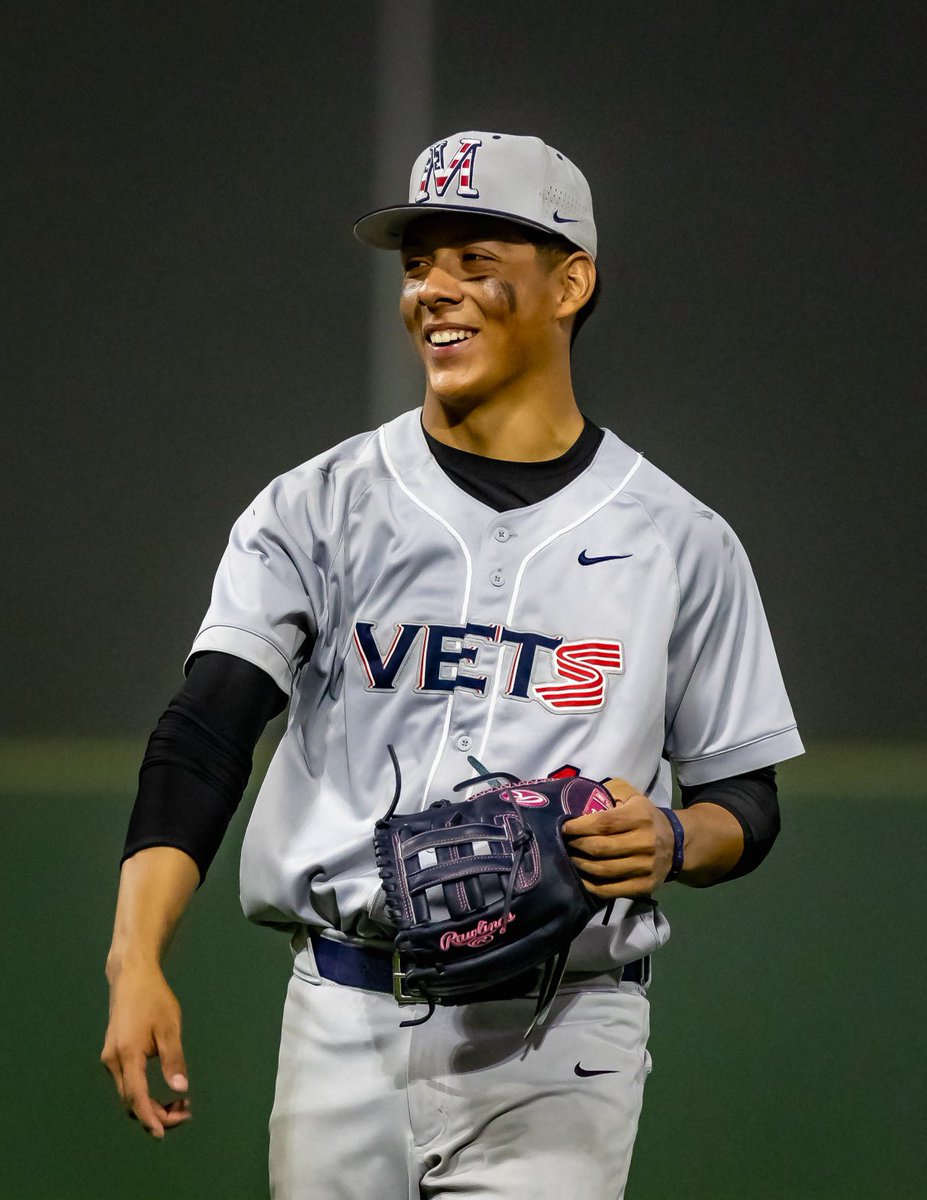 diamondditv's tweet photo. Good luck to @UTRGVBaseball commit @Davian16Garcia  and the Corpus Christi Veteran's Memorial baseball team as they start their playoff run this weekend against Mission High School!

📸 | @glescobedo05 https://t.co/AgbGNNT1u4