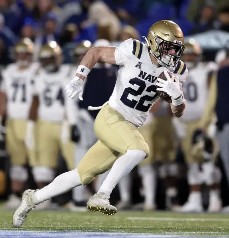 Newbear's tweet image. I've been calling for a Will Howard-Drew Allar Latrobe Battle Royale sponsored by Mike McCarthy QB School for months. #GoBucks #WeAre 

[checks @TommyJaggi's notes] 

The battle between Kaden Wetjen &amp;amp; Eli Heidenreich is about to be pure theatre. 

#Hawkeyes #GoNavy #RollGoats