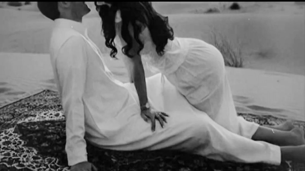 مُستثنى tweet media