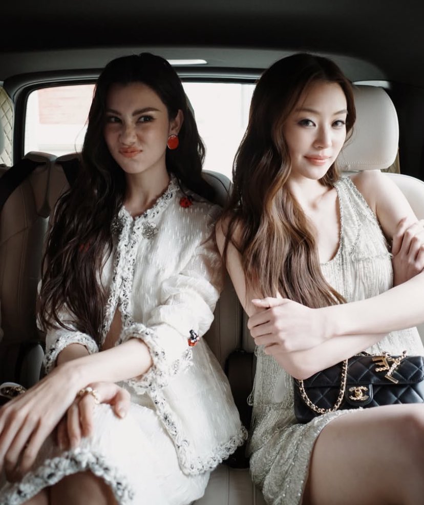 biruaena tweet media