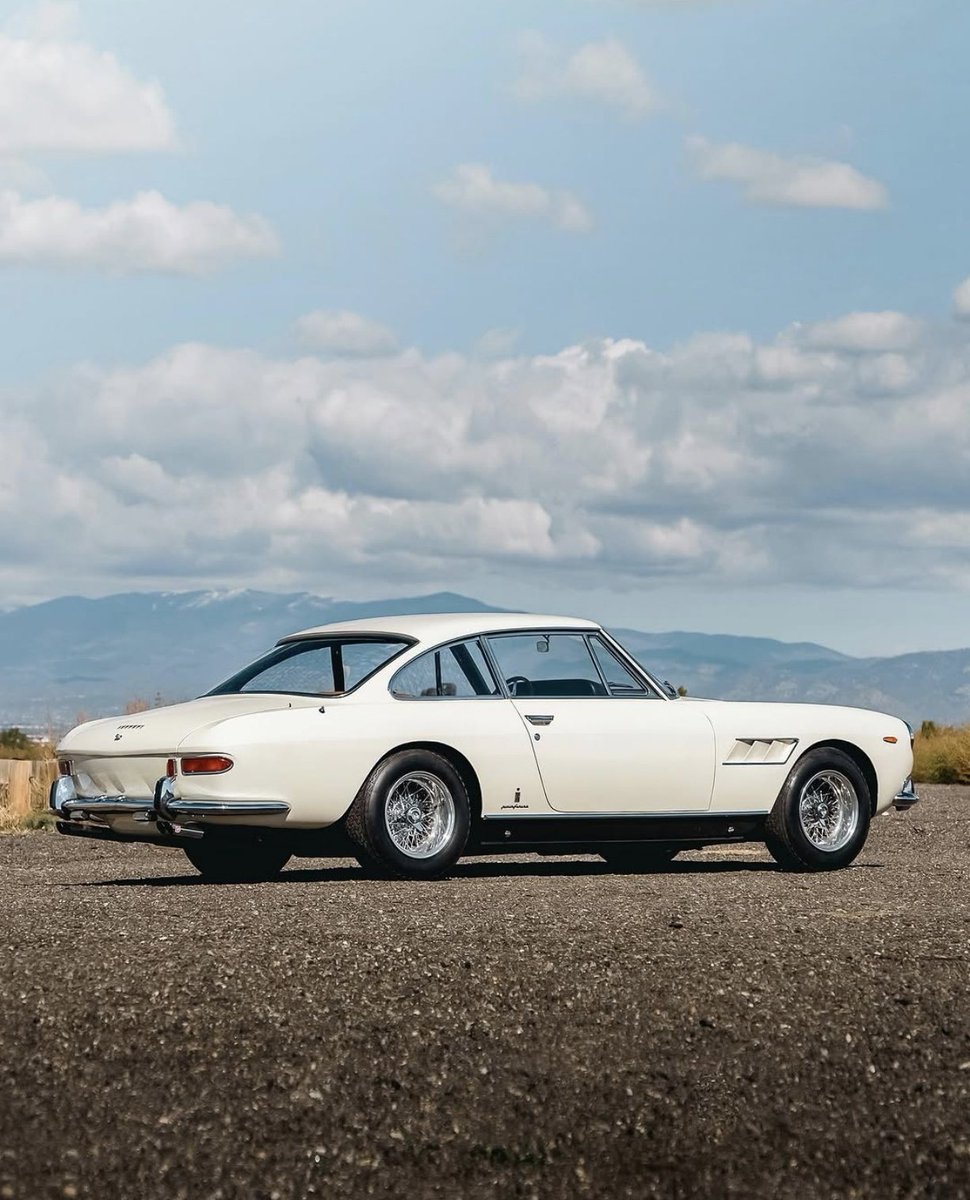 Belli_Ferrari's tweet image. 330 GT 2+2

📸 Animoyagarage (Instagram)

#Ferrari