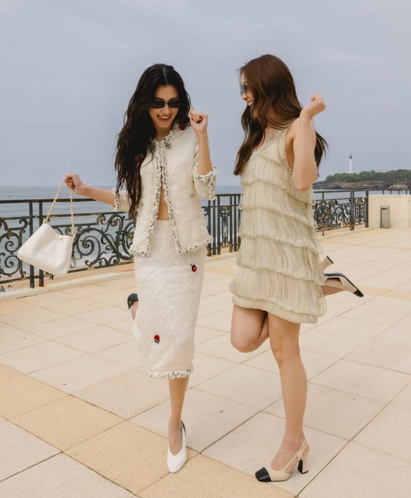 biruaena tweet media