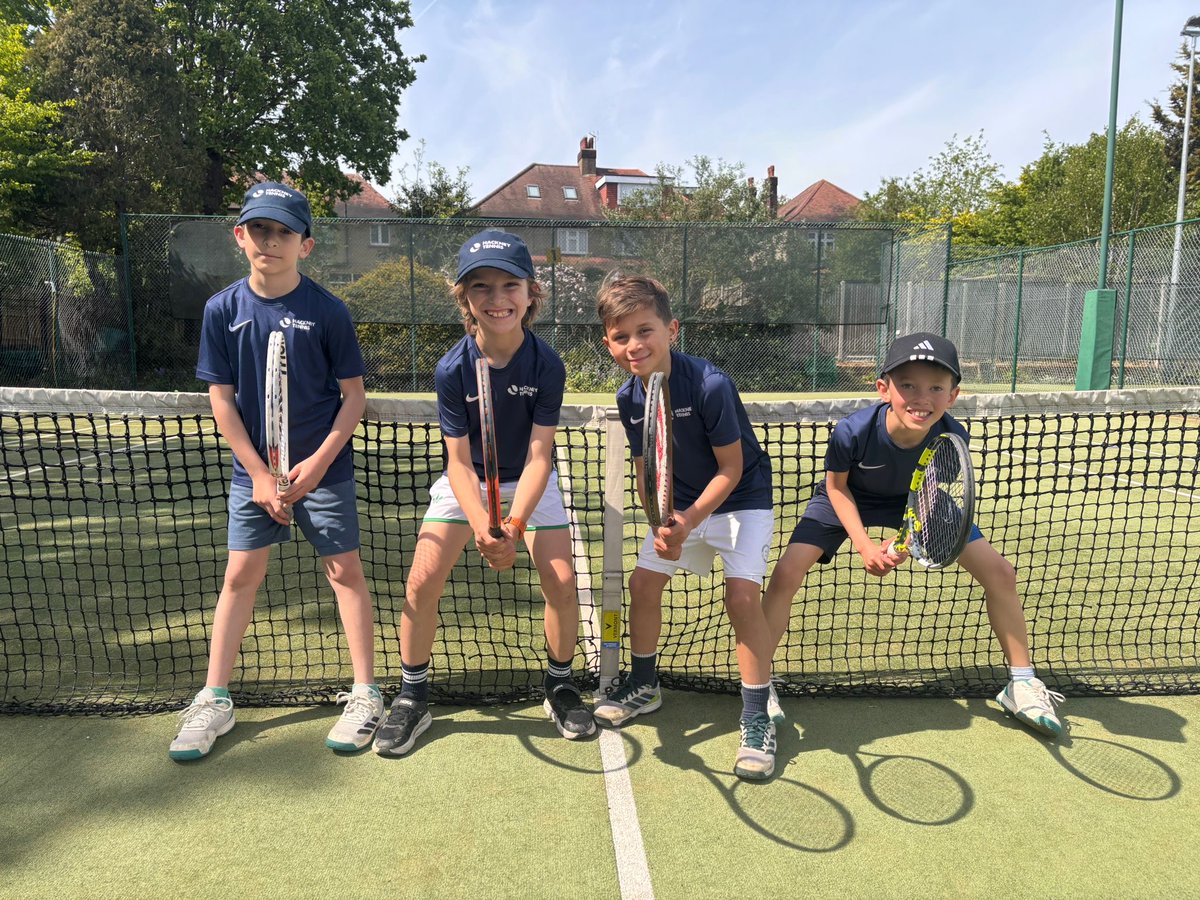 hackneytennis's tweet photo. Hackney juniors are off to a flyer this summer! 🤩 🎾
⭐ Congratulations to Evelyn who won the County Cup with @EssexLTA v 7 teams! 🏆
⭐ Well done also to the 11&amp;U girls team, Antonio and the 9&amp;U, 11&amp;U boys teams! 👏👏
#JuniorTennis #LTA #HackneyTennis https://t.co/lLkYJufolw