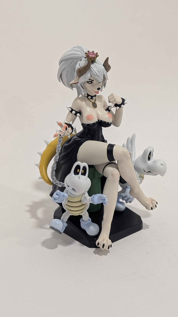 Shark Bite Miniatures tweet media
