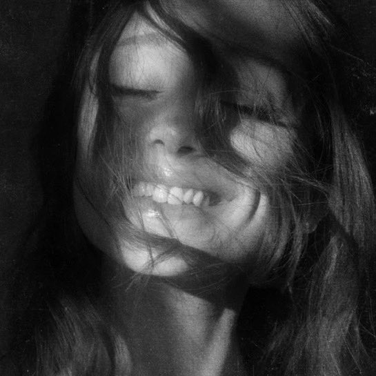 tylagb's tweet image. #Brainstorming some lyrics for #Petal 🤔⛈️🧠👇👇👇

Dandicklion petals and a red flower,
Rose toy on max power,
Bluebells- leave my nigga with blue balls,
I got tulips he can eat right now

What do we think Arianators? 😊💐