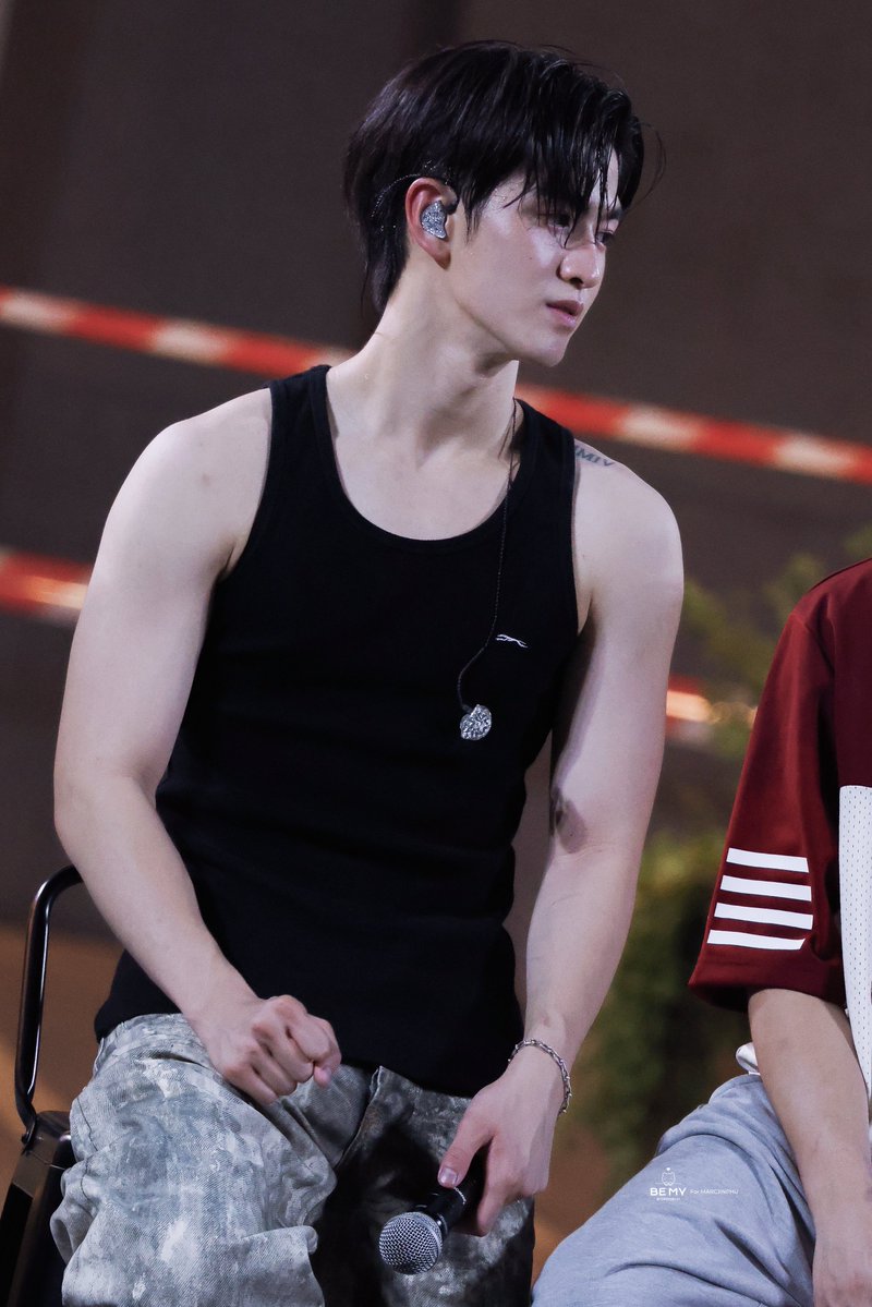 𝐁𝐄 𝐌𝐘 ♡ ☻ tweet media