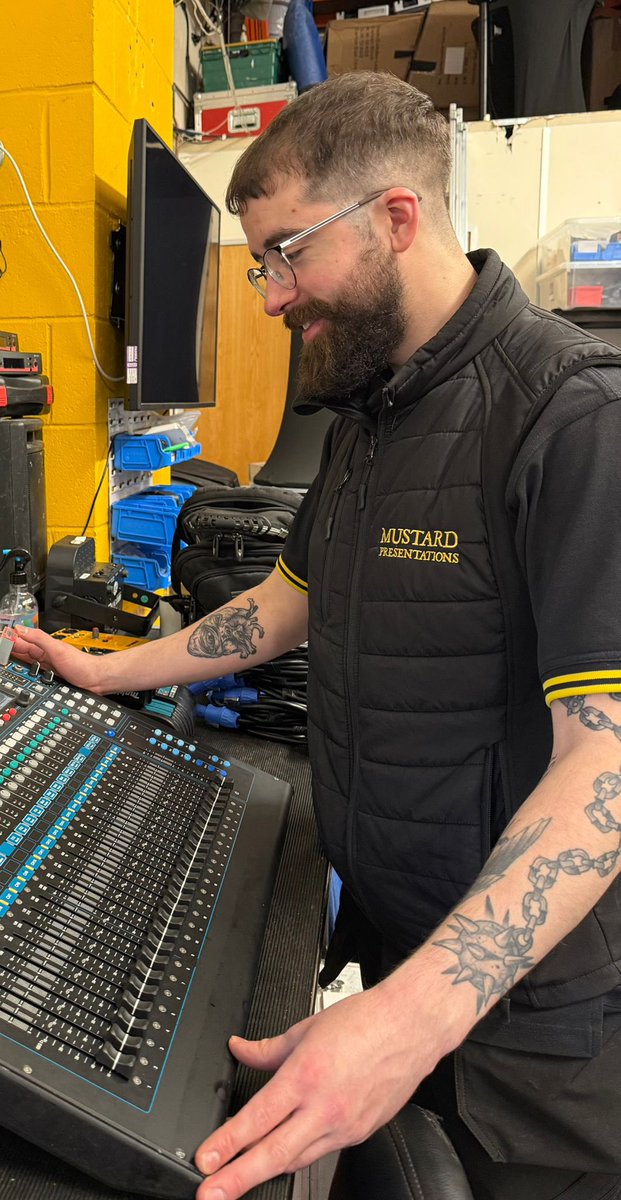Mustard_UK's tweet photo. A big welcome to Liam Batty who has just joined Team Mustard bringing with him a lot of valuable knowledge and experience of managing the technicalities of AV - particularly in the Conferences and Events world - bring it on Liam 👏 https://t.co/sQgcrhPQ1p
