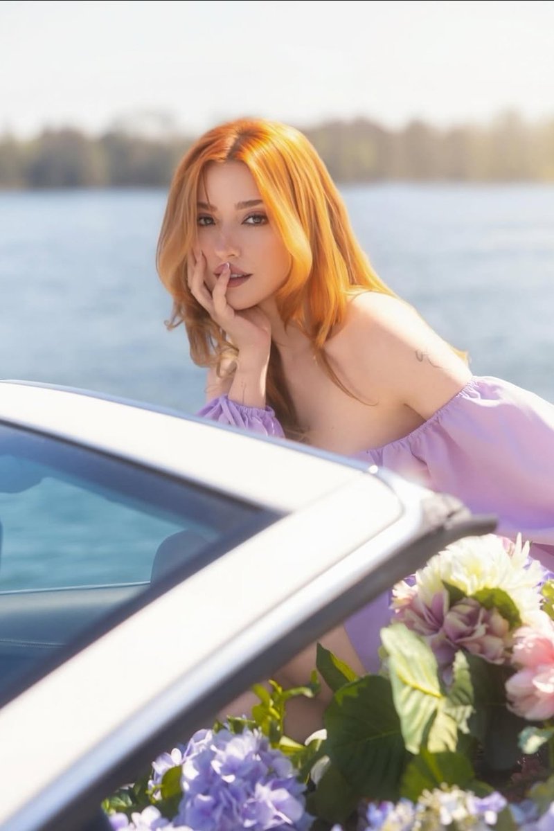 jessicacrnvr tweet media