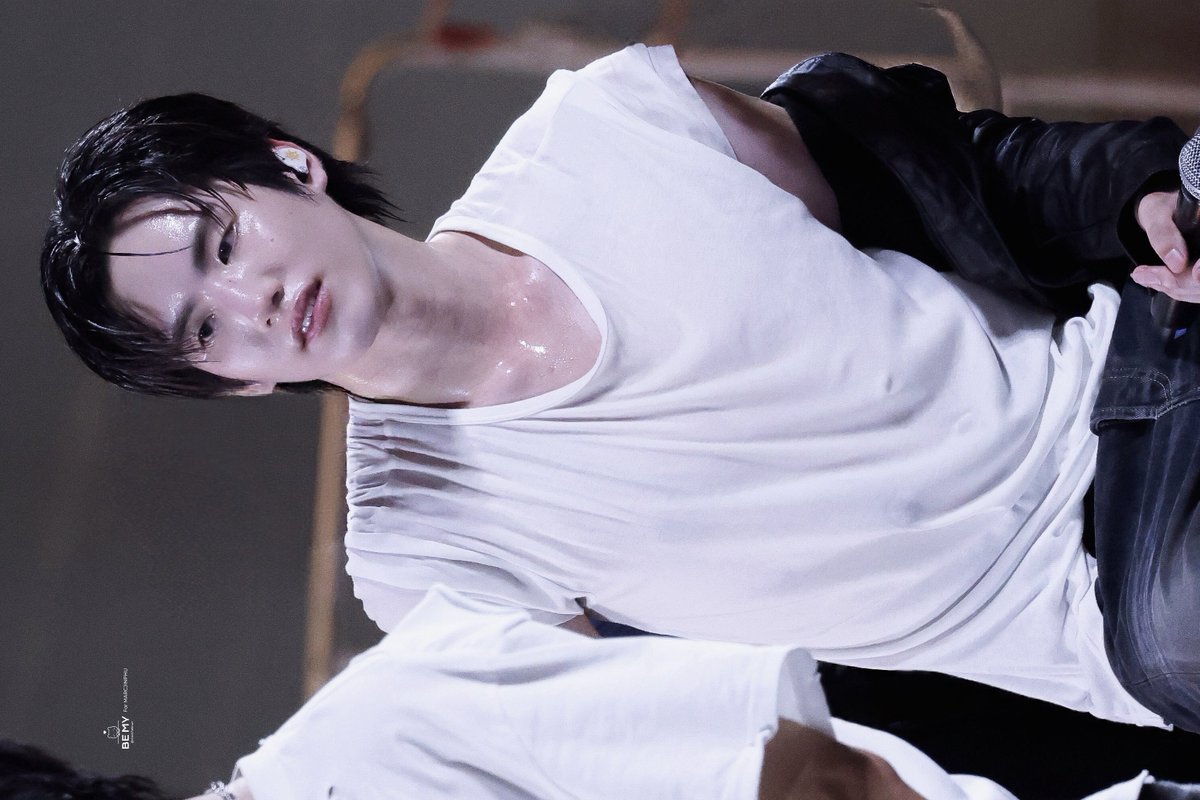 𝐁𝐄 𝐌𝐘 ♡ ☻ tweet media