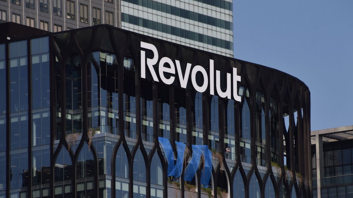 businessamfr's tweet image. Revolut ouvre sa première succursale à Barcelone fr.businessam.be/revolut-ouvre-… #Revolut #Barcelone #Fintech #BureauPhysique #InnovationFinancière