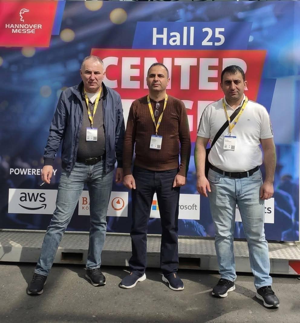 UnionOperatorAM's tweet photo. 🎯Members of the UOA—Artur Sargsyan,Director of “Smile Systems” LLC,Edmond Stepanyan,Founder and Director of “MasisNet” company, and Karen Muradyan,Director of “Arpinet” LLC—participated in HANNOVER MESSE 2026, one of the world’s largest industrial exhibitions (Hanover, Germany). https://t.co/9lUpoR8zQz